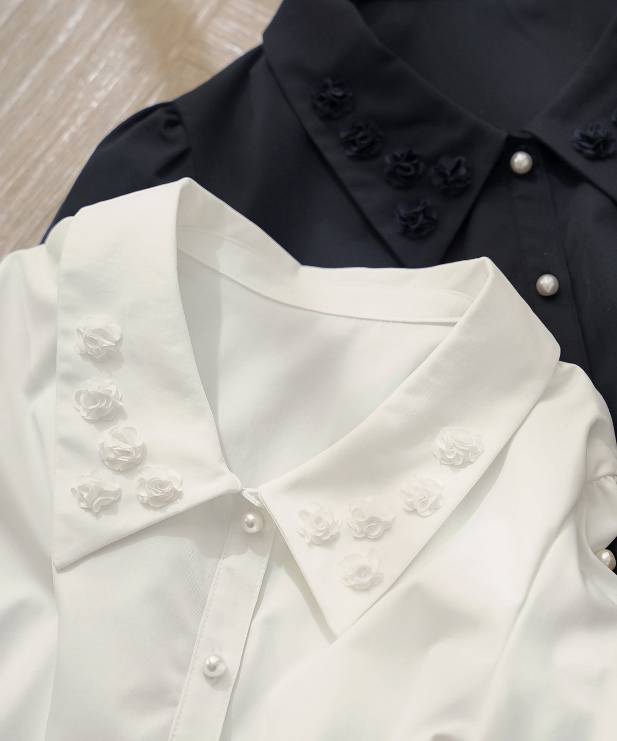 ブラウス トップス 花 襟 シャツ襟 ティアード 前開き パールボタン 7分袖