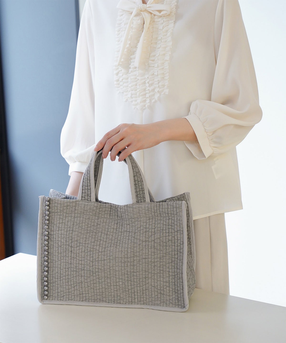 マチ付き パールトリム ヌビ バッグ large オフィス かわいい アイボリー グレー チャコール ブラック フリー