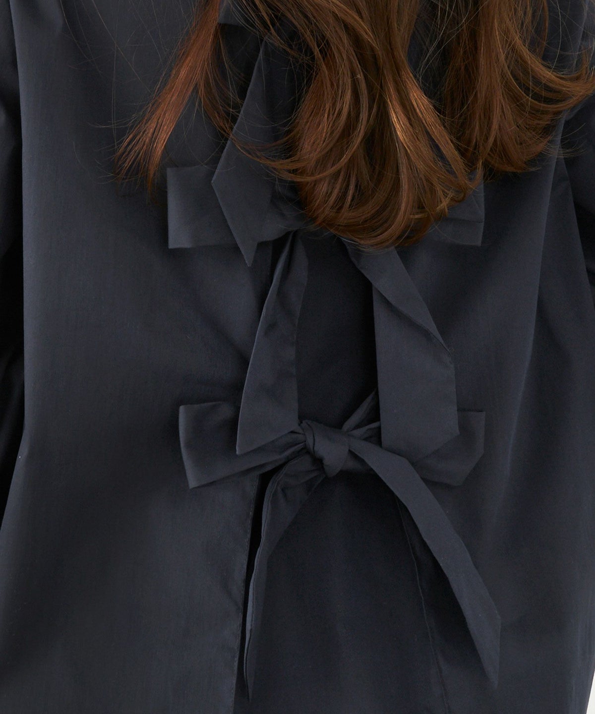 手洗い可 オフィス おしゃれ フェミニン 大人カジュアル 上品 きれいめ 長袖 白 ジョイントスペース