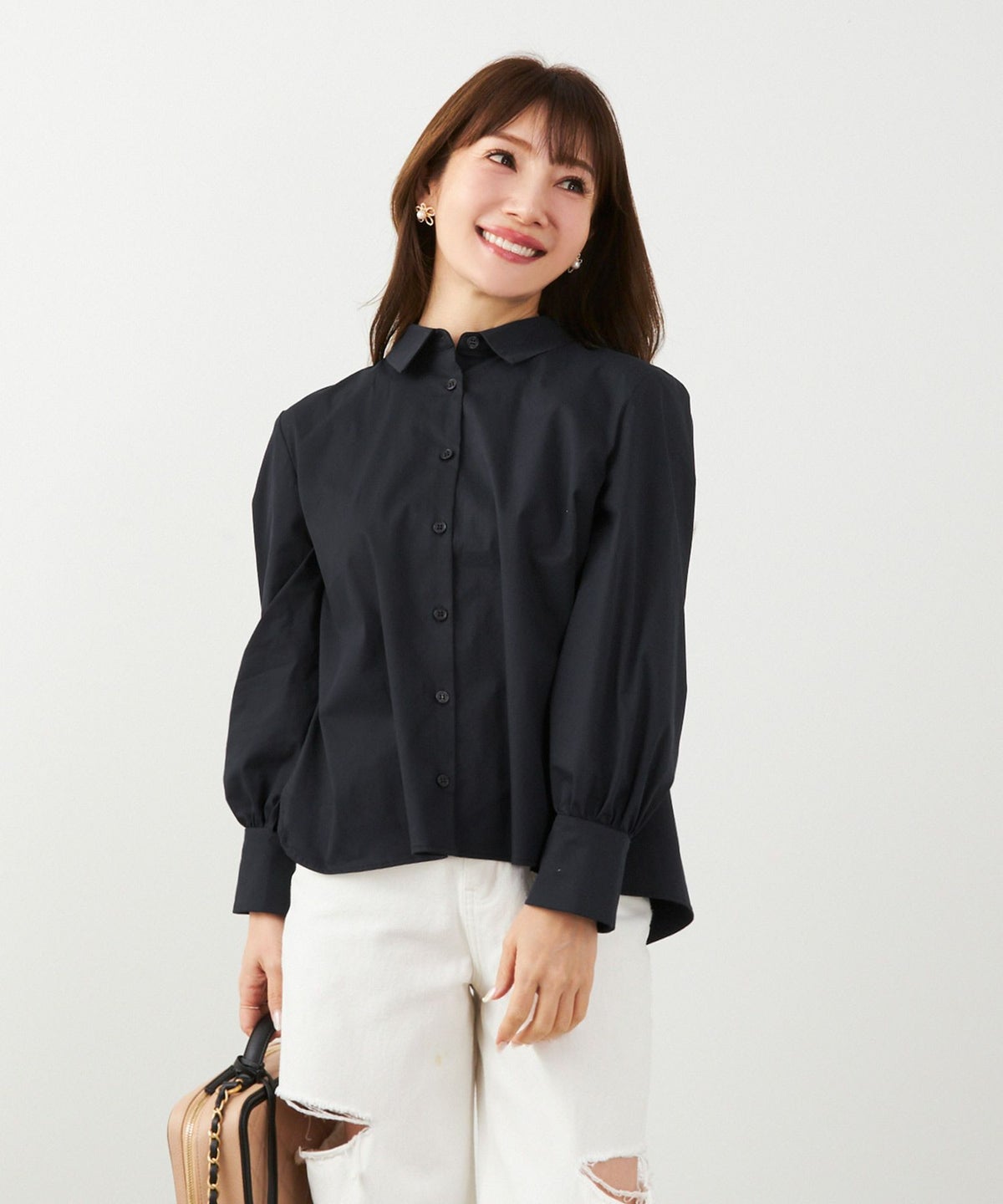 手洗い可 オフィス おしゃれ フェミニン 大人カジュアル 上品 きれいめ 長袖 白 ジョイントスペース