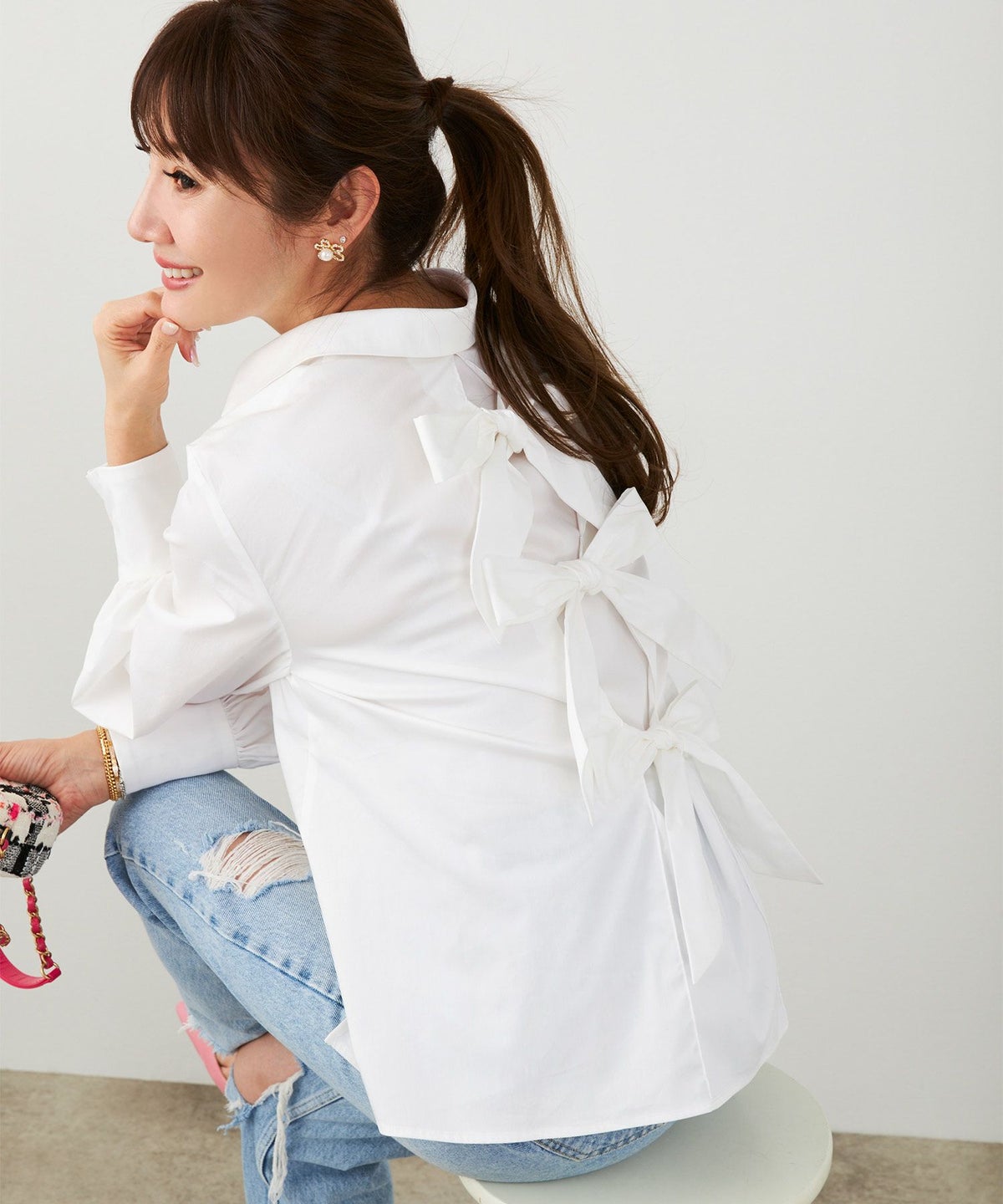 手洗い可 オフィス おしゃれ フェミニン 大人カジュアル 上品 きれいめ 長袖 白 ジョイントスペース