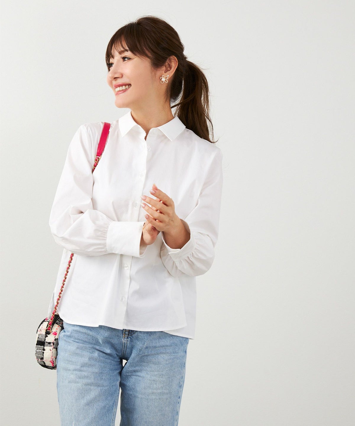 手洗い可 オフィス おしゃれ フェミニン 大人カジュアル 上品 きれいめ 長袖 白 ジョイントスペース