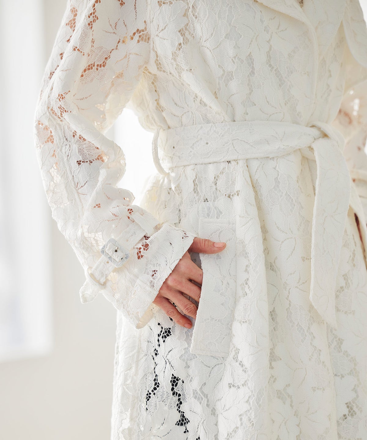 総レース ロング トレンチコート ホワイト ピンク ネイビー 総レース ロング トレンチコート ＆BLOOM（アンドブルーム）