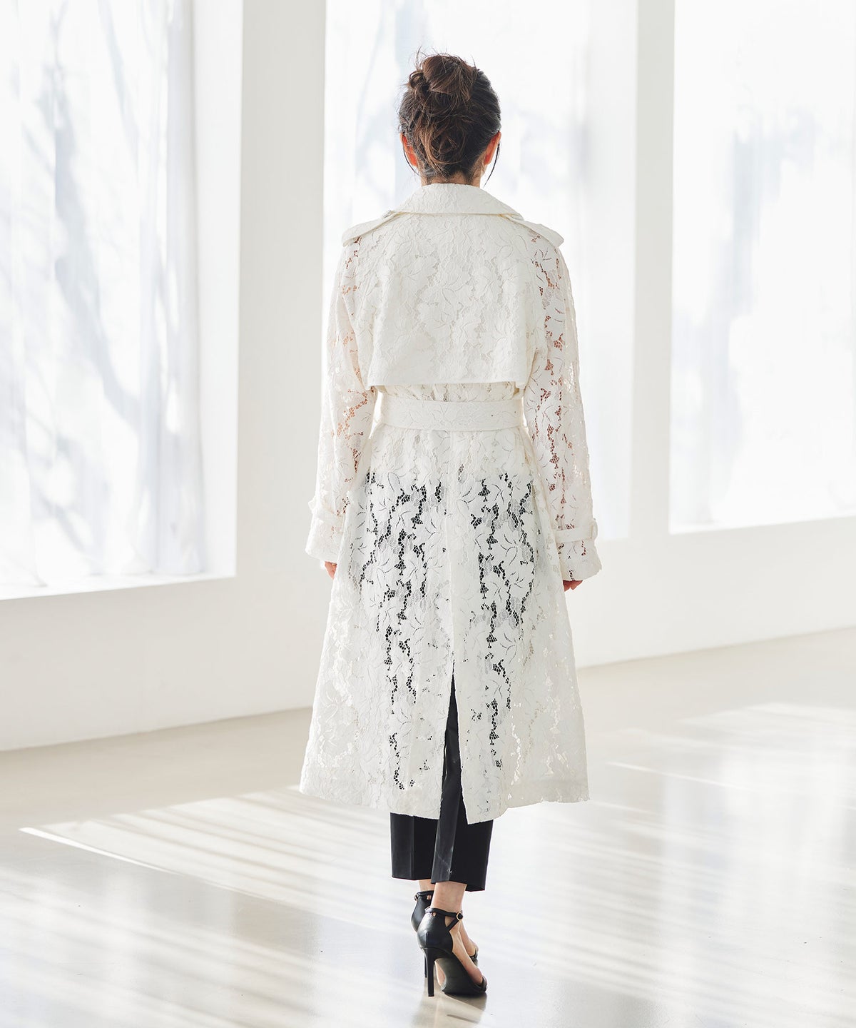 総レース ロング トレンチコート ホワイト ピンク ネイビー 総レース ロング トレンチコート ＆BLOOM（アンドブルーム）