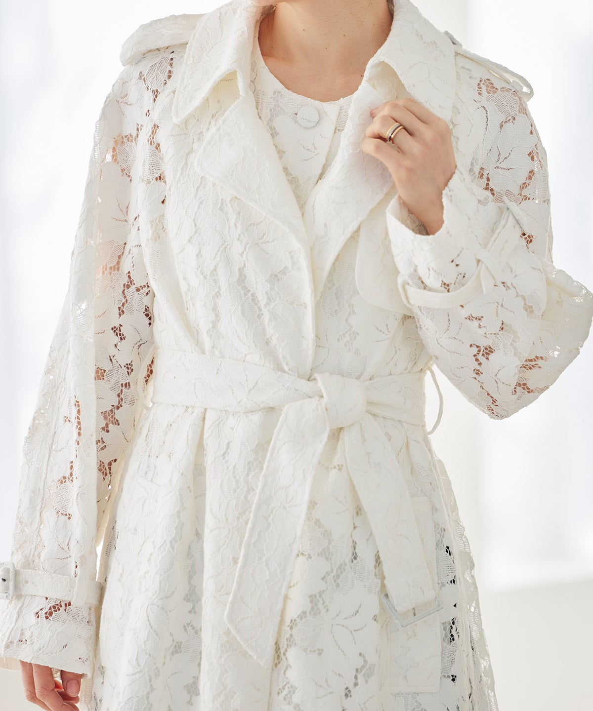 総レース ロング トレンチコート ホワイト ピンク ネイビー 総レース ロング トレンチコート ＆BLOOM（アンドブルーム）