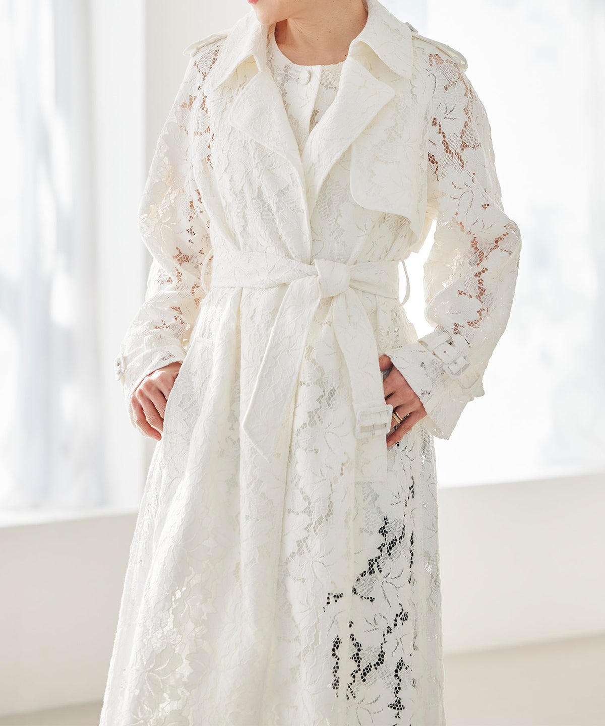 総レース ロング トレンチコート ホワイト ピンク ネイビー 総レース ロング トレンチコート ＆BLOOM（アンドブルーム）