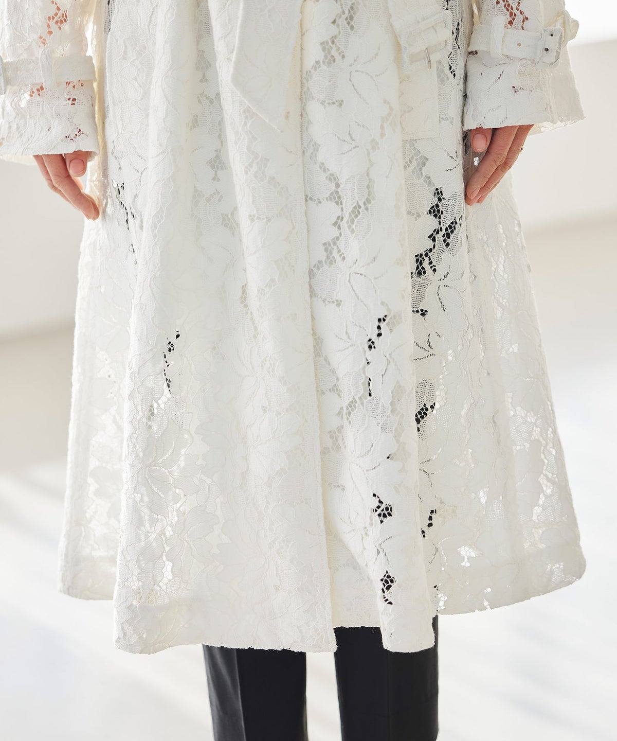 総レース ロング トレンチコート ホワイト ピンク ネイビー 総レース ロング トレンチコート ＆BLOOM（アンドブルーム）