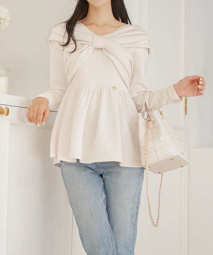 トップス カットソー ペプラム 体型カバー カジュアル 長袖 パール オフショル リボン タック ギャザー Vネック きれいめ 着映え パンツスタイル ミドル丈 春 秋