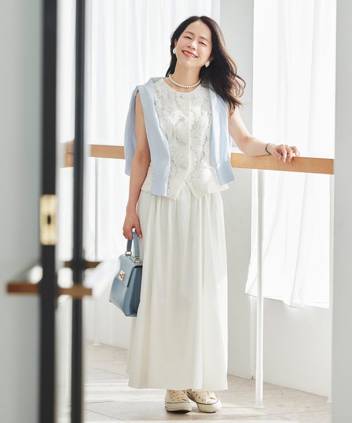 総レース ベスト ジレ 春 秋 美シルエット ウエストライン 裏地付き きれいめ オケージョン 通勤 ホワイト ピンク ネイビー ジョイントスペース 総レース ベスト ＆BLOOM（アンドブルーム）