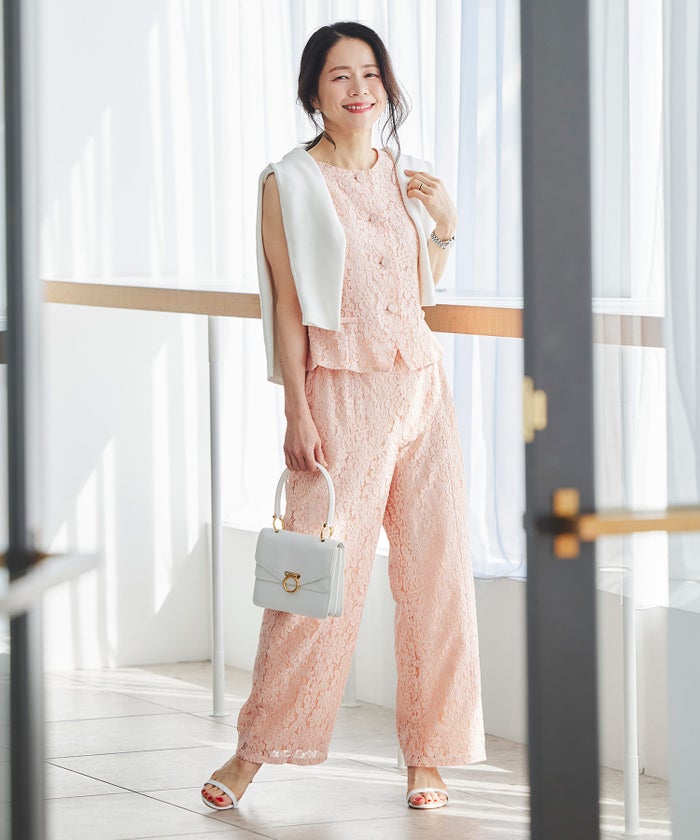 総レース ベスト ジレ 春 秋 美シルエット ウエストライン 裏地付き きれいめ オケージョン 通勤 ホワイト ピンク ネイビー ジョイントスペース 総レース ベスト ＆BLOOM（アンドブルーム）