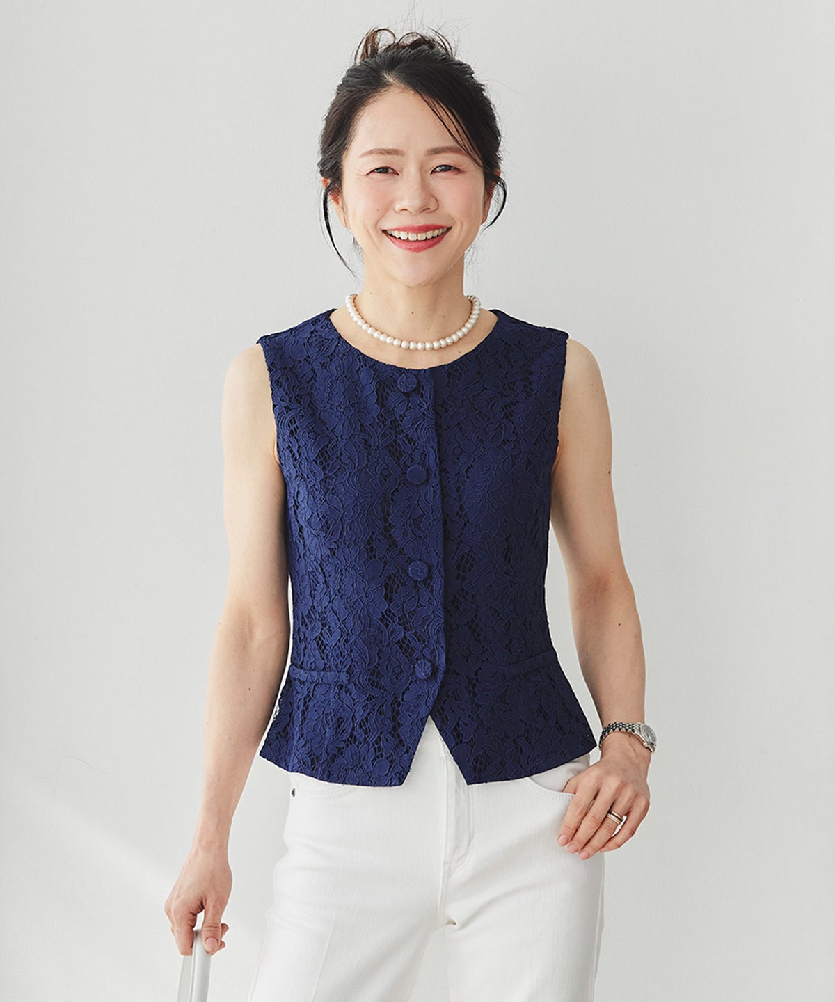 総レース ベスト ジレ 春 秋 美シルエット ウエストライン 裏地付き きれいめ オケージョン 通勤 ホワイト ピンク ネイビー ジョイントスペース 総レース ベスト ＆BLOOM（アンドブルーム）