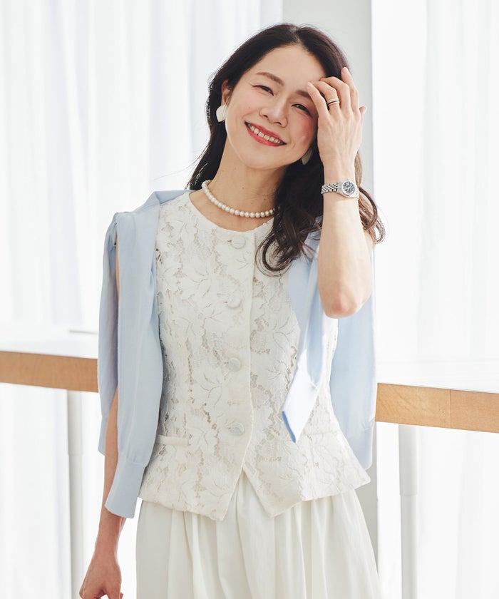 総レース ベスト ジレ 春 秋 美シルエット ウエストライン 裏地付き きれいめ オケージョン 通勤 ホワイト ピンク ネイビー ジョイントスペース 総レース ベスト ＆BLOOM（アンドブルーム）