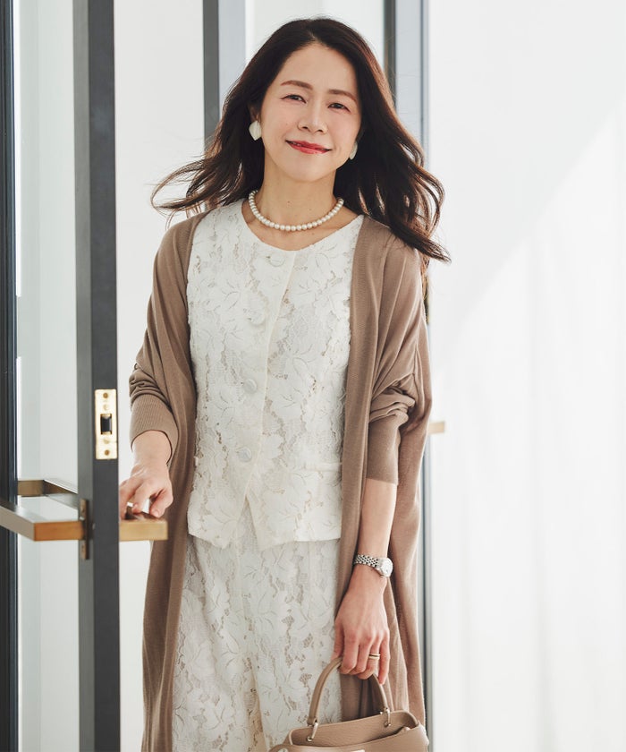 総レース ベスト ジレ 春 秋 美シルエット ウエストライン 裏地付き きれいめ オケージョン 通勤 ホワイト ピンク ネイビー ジョイントスペース 総レース ベスト ＆BLOOM（アンドブルーム）