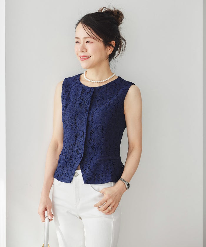 総レース ベスト ジレ 春 秋 美シルエット ウエストライン 裏地付き きれいめ オケージョン 通勤 ホワイト ピンク ネイビー ジョイントスペース 総レース ベスト ＆BLOOM（アンドブルーム）