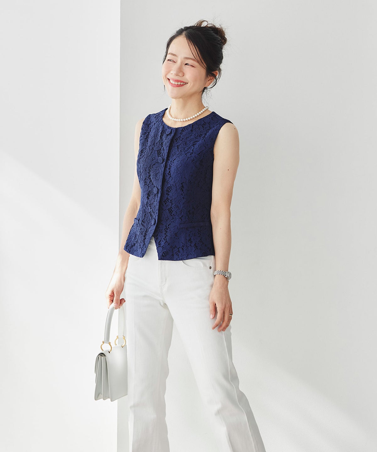 総レース ベスト ジレ 春 秋 美シルエット ウエストライン 裏地付き きれいめ オケージョン 通勤 ホワイト ピンク ネイビー ジョイントスペース 総レース ベスト ＆BLOOM（アンドブルーム）