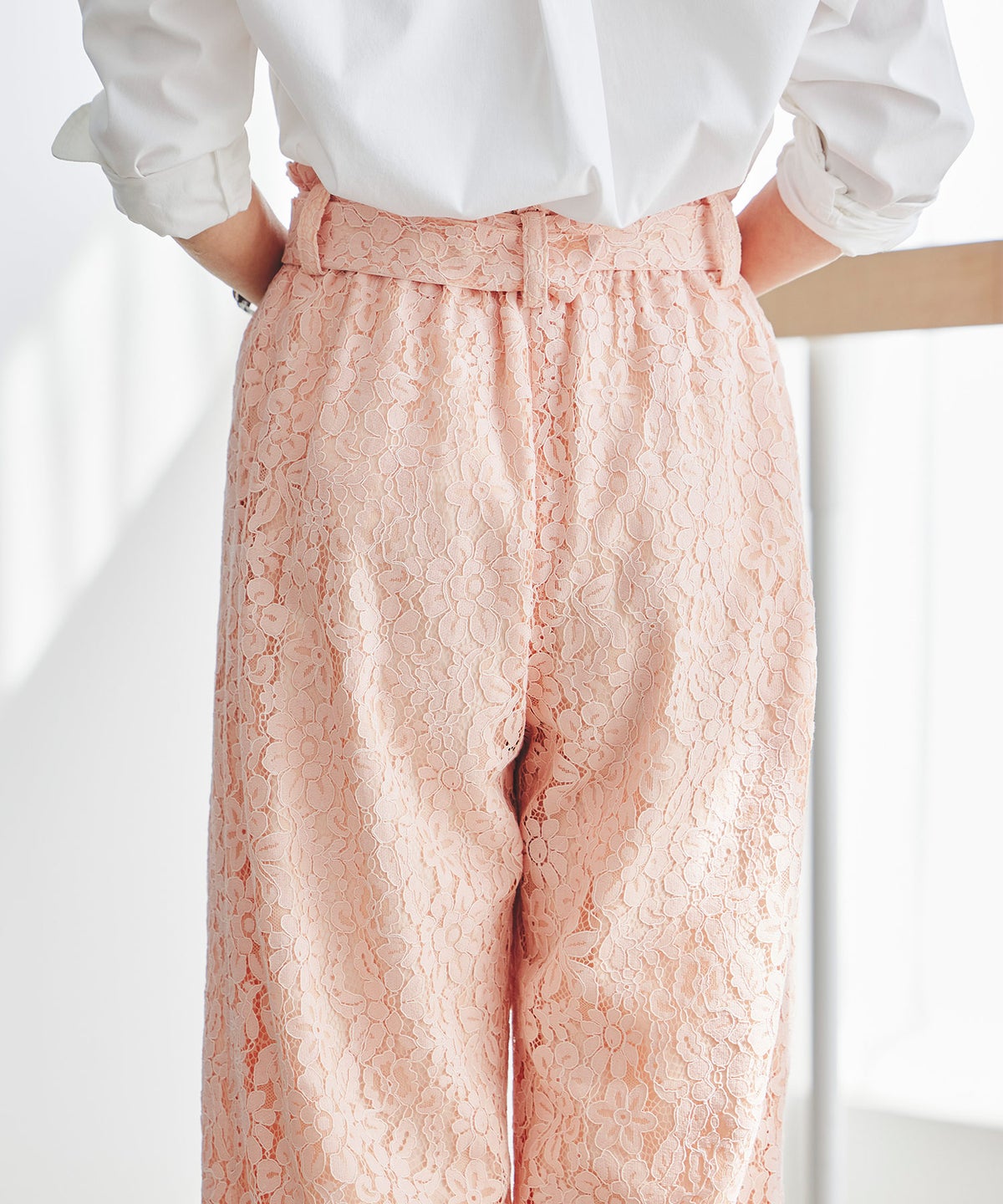 総レース ワイドパンツ オケージョン 結婚式 上品 フェミニン きれいめ 体型カバー 楽ちん 入学式 通勤 セットアップ ホワイト ピンク ネイビー ＆BLOOM（アンドブルーム）