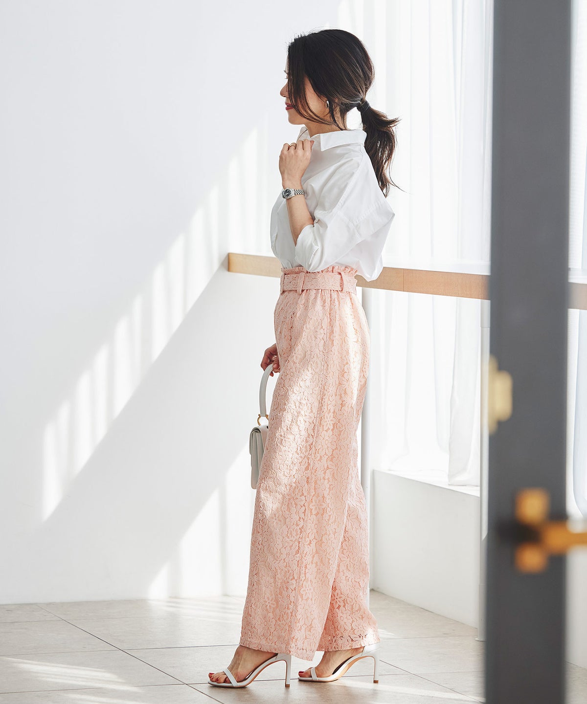 総レース ワイドパンツ オケージョン 結婚式 上品 フェミニン きれいめ 体型カバー 楽ちん 入学式 通勤 セットアップ ホワイト ピンク ネイビー ＆BLOOM（アンドブルーム）