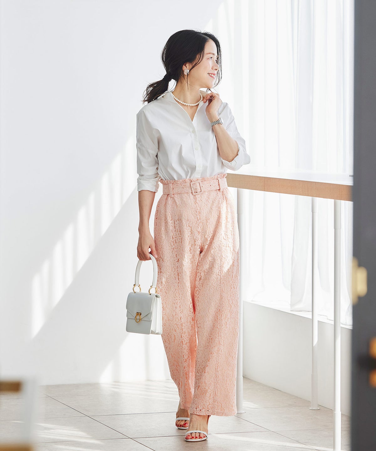 総レース ワイドパンツ オケージョン 結婚式 上品 フェミニン きれいめ 体型カバー 楽ちん 入学式 通勤 セットアップ ホワイト ピンク ネイビー ＆BLOOM（アンドブルーム）