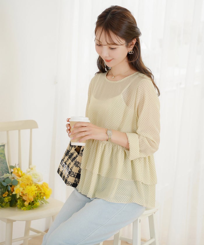 ブラウス トップス クルーネック ドット 柄 春 秋 夏 晩夏 ホワイト アイボリー ベージュ ブラック 長袖 シアー 透け感 抜け感 シースルー 涼しい 清涼感 軽い 軽量