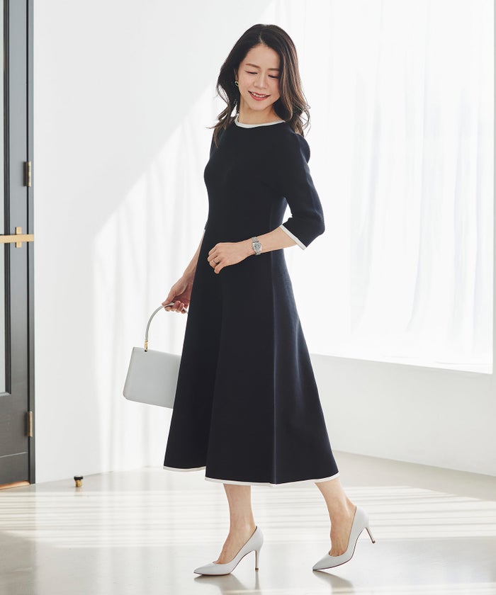 ホールガーメント バイカラー ニットワンピース ボートネック 五分袖 フレア ウエストシェイプ きれいめ 上品 体型カバー セットアップ風 カーディガン合わせ デニムジャケット 大人カジュアル 黒