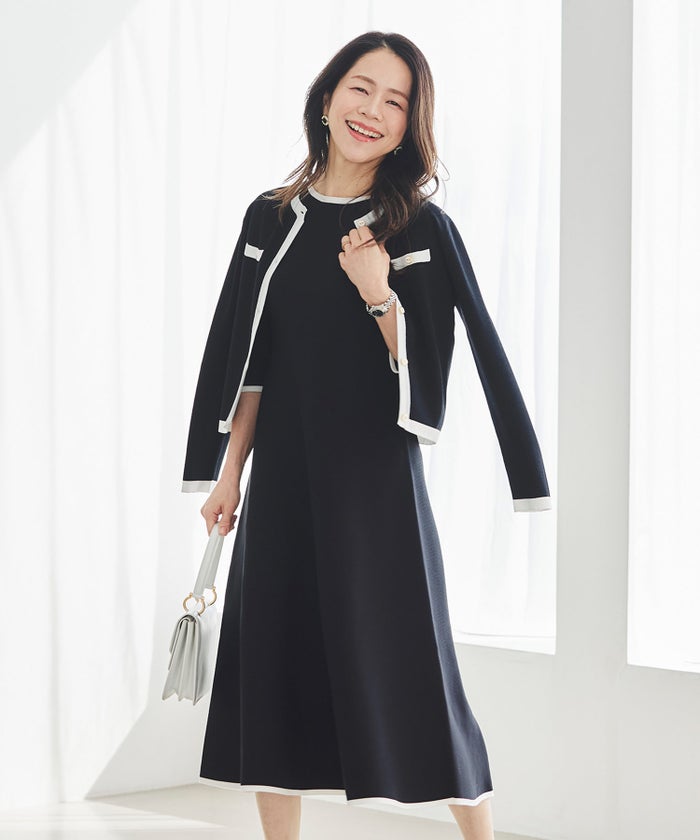 ホールガーメント バイカラー ニットワンピース ボートネック 五分袖 フレア ウエストシェイプ きれいめ 上品 体型カバー セットアップ風 カーディガン合わせ デニムジャケット 大人カジュアル 黒