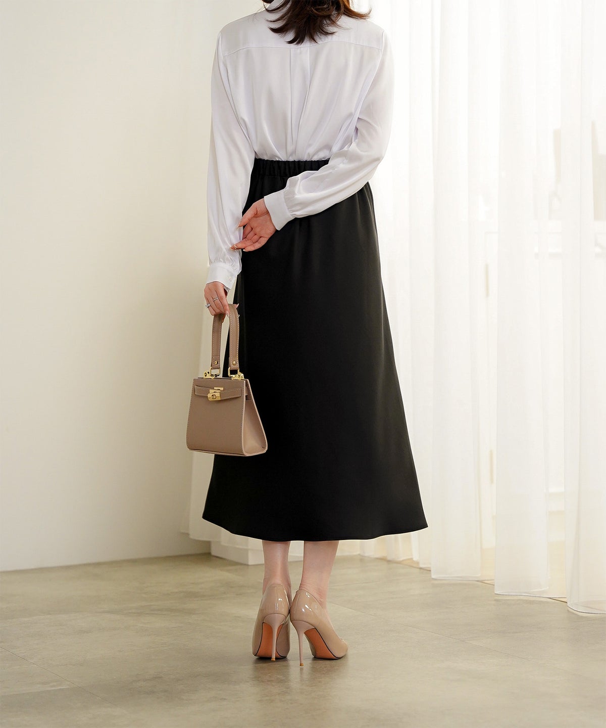 サテン ボウタイ ブラウス レディース ファッション M ホワイト ピンクベージュ ブラック