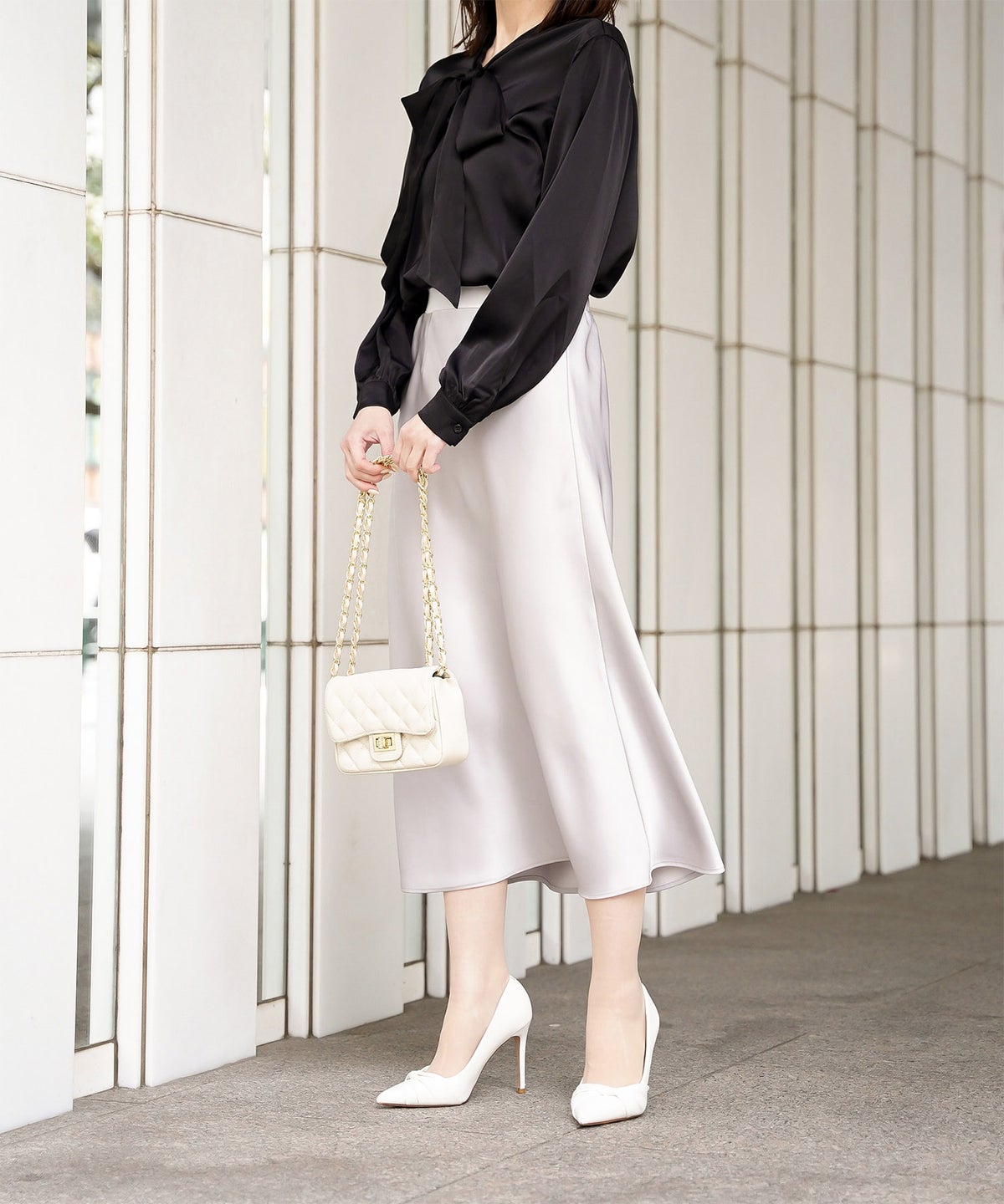 サテン ボウタイ ブラウス レディース ファッション M ホワイト ピンクベージュ ブラック