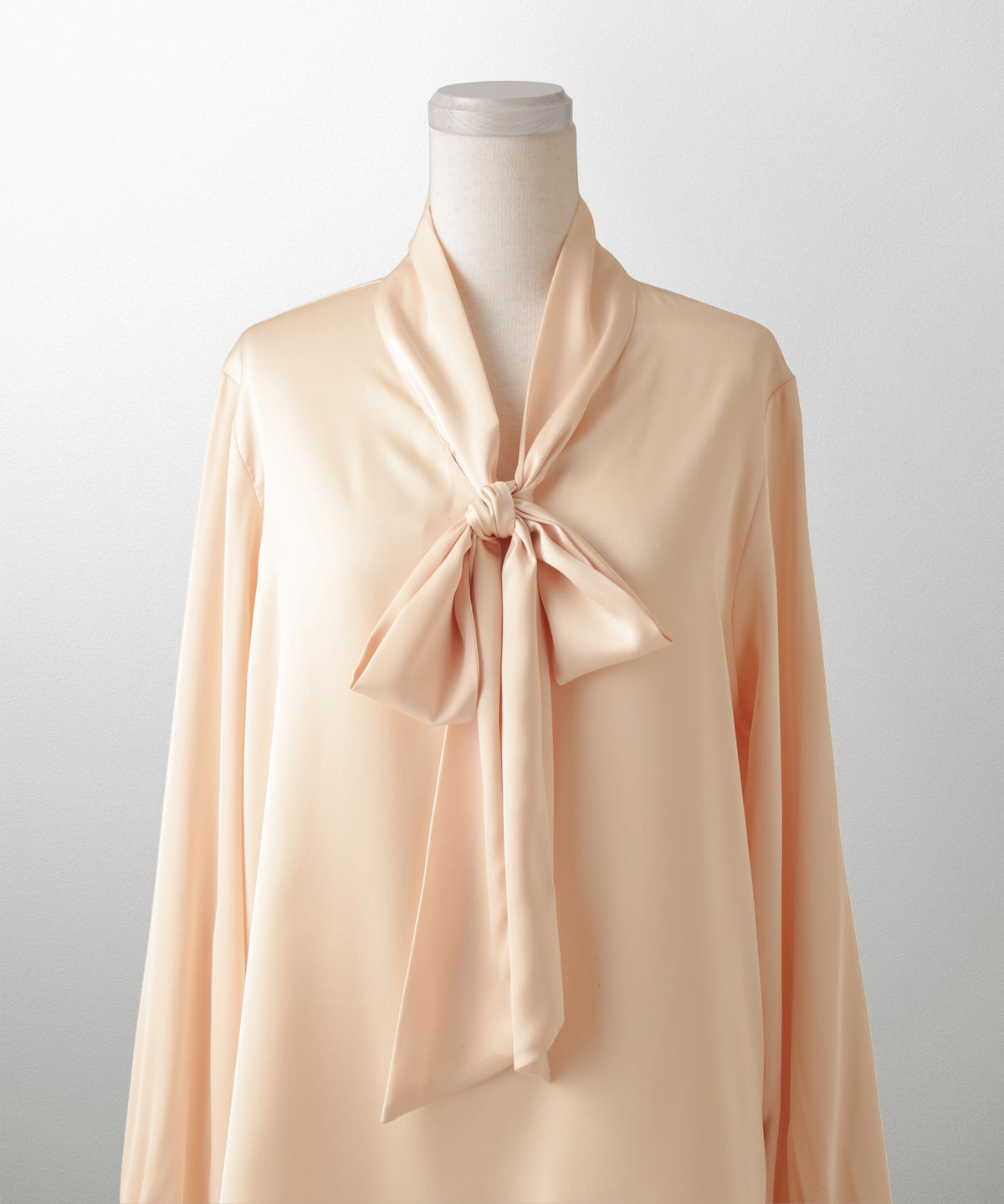 サテン ボウタイ ブラウス レディース ファッション M ホワイト ピンクベージュ ブラック