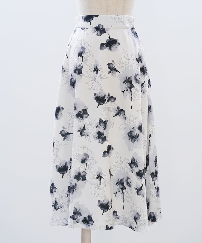 花柄 スカート ギャザー フレア ミドル丈 通勤 カジュアル フェミニン 大人かわいい 上品 モノトーン ピンク ジョイントスペース