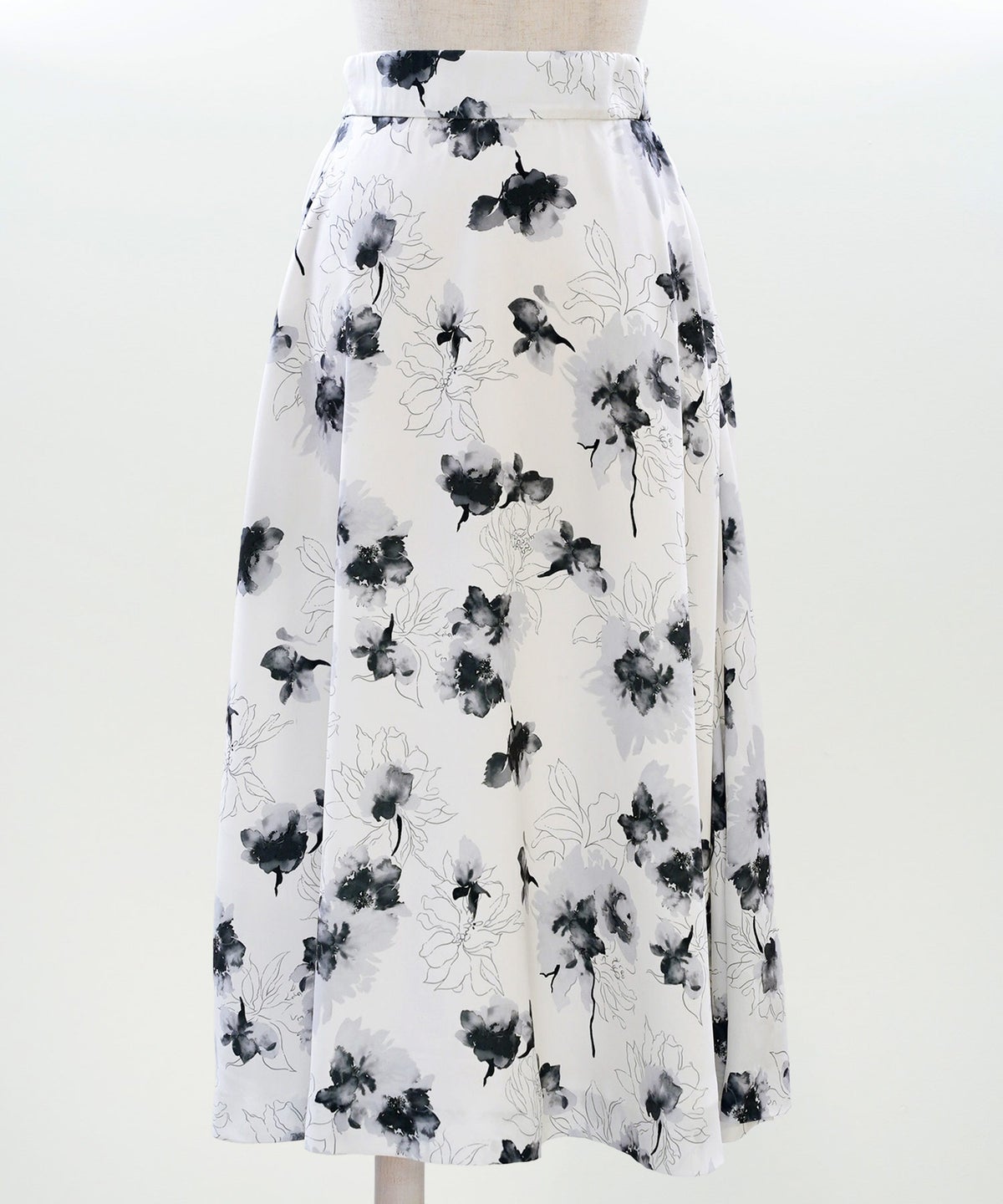 花柄 スカート ギャザー フレア ミドル丈 通勤 カジュアル フェミニン 大人かわいい 上品 モノトーン ピンク ジョイントスペース