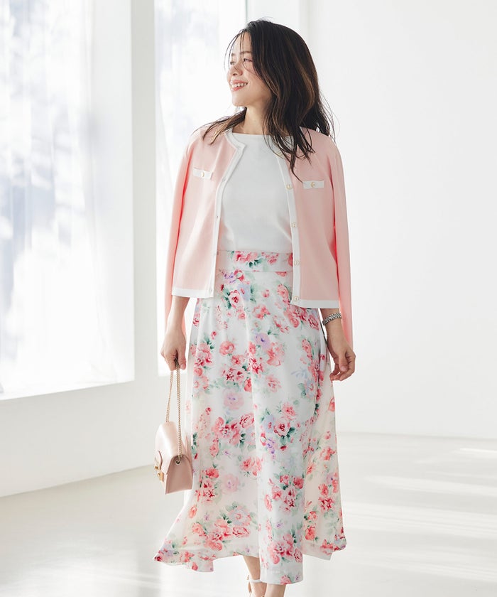 花柄 スカート ギャザー フレア ミドル丈 通勤 カジュアル フェミニン 大人かわいい 上品 モノトーン ピンク ジョイントスペース