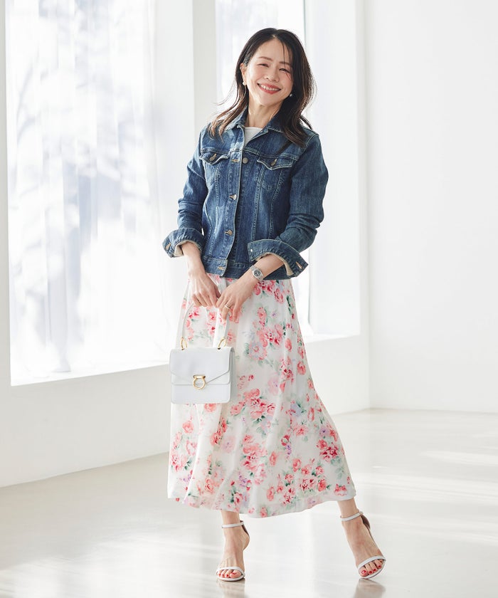 花柄 スカート ギャザー フレア ミドル丈 通勤 カジュアル フェミニン 大人かわいい 上品 モノトーン ピンク ジョイントスペース