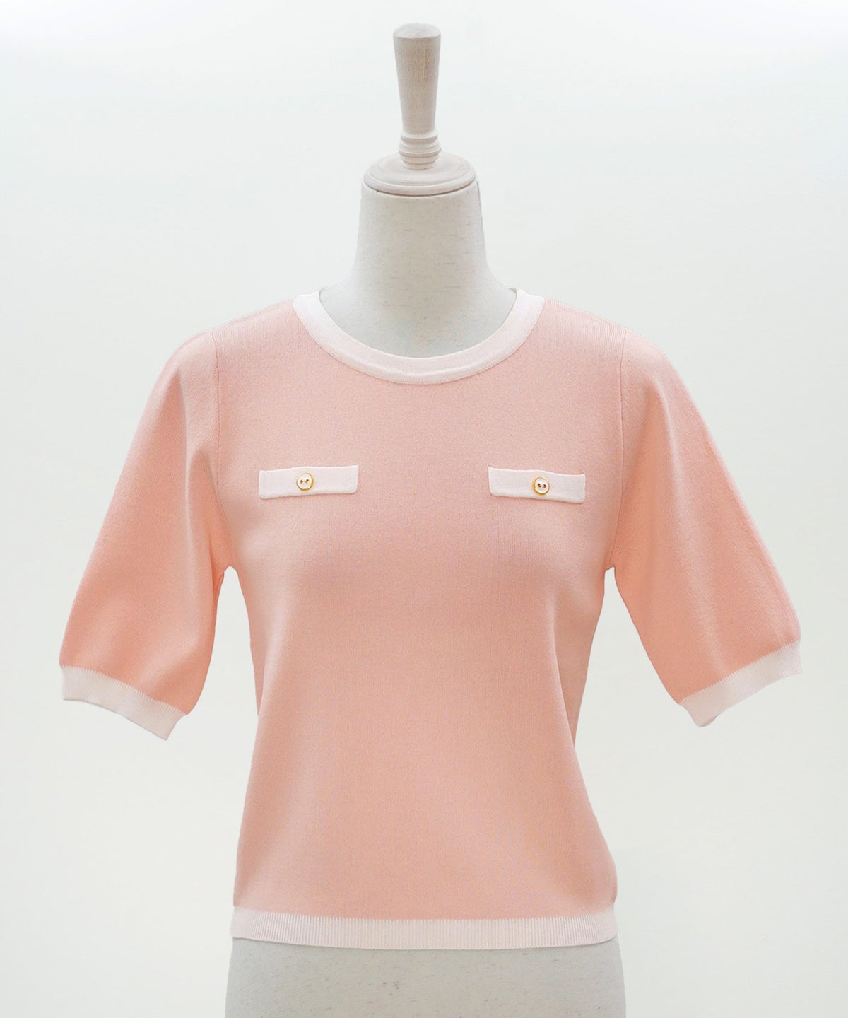 半袖ニット 配色トリム 金縁ボタン 薄手 春夏秋 レディース アンサンブル コンパクト丈 クルーネック 飾りポケット ピンク