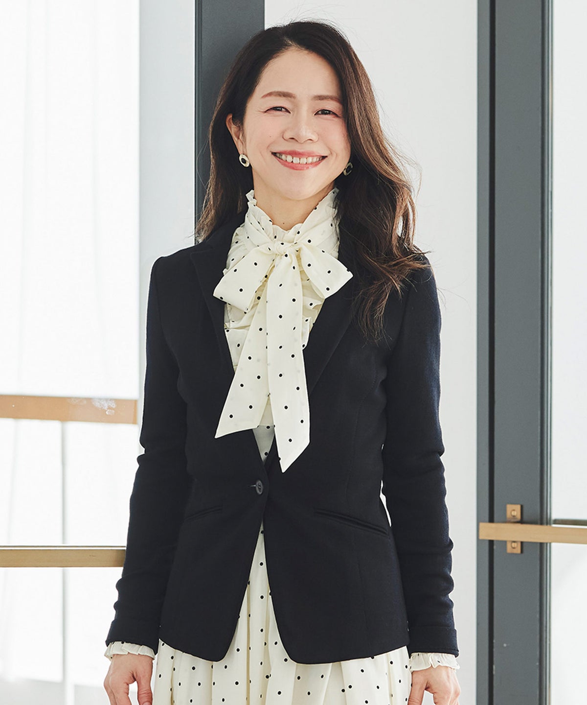 ブラウス リボン フリル ボウタイ 通勤 働く女性 アフタヌーンティー フェミニン 大人かわいい 上品 ドット柄 