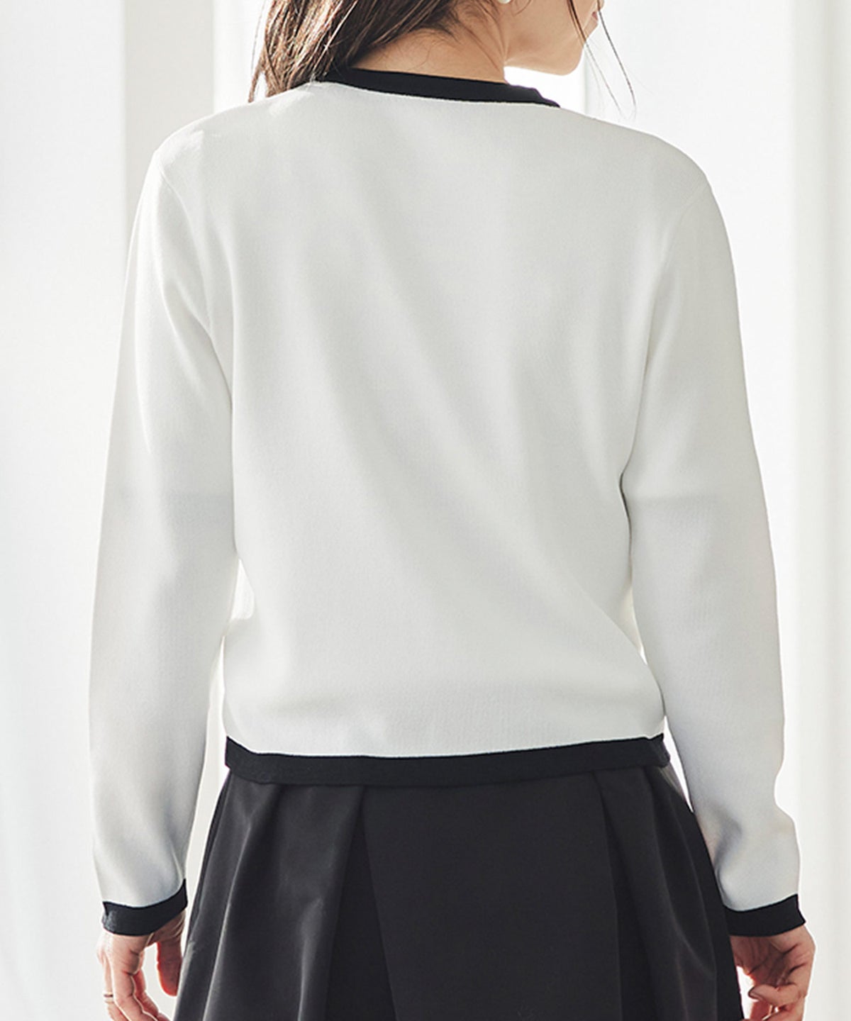 バイカラー ニットカーディガン 春 夏 薄手 クルーネック 長袖 飾りポケット 通勤 冷房対策 日焼け対策 レディース M L 黒 白 ピンク