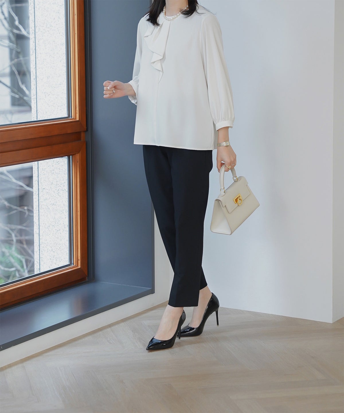 アシンメトリー ラッフル ブラウス レディース ファッション ウォッシャブル ホワイト サックス ネイビー M