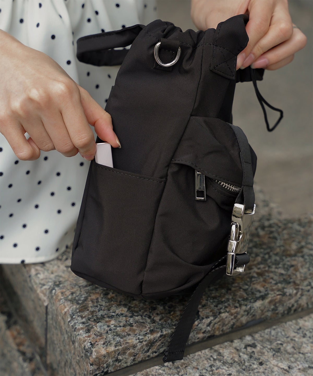 保冷・保温 ミニ ショルダー バッグ レディース ファッション ホワイト ピンク ブラック フリー