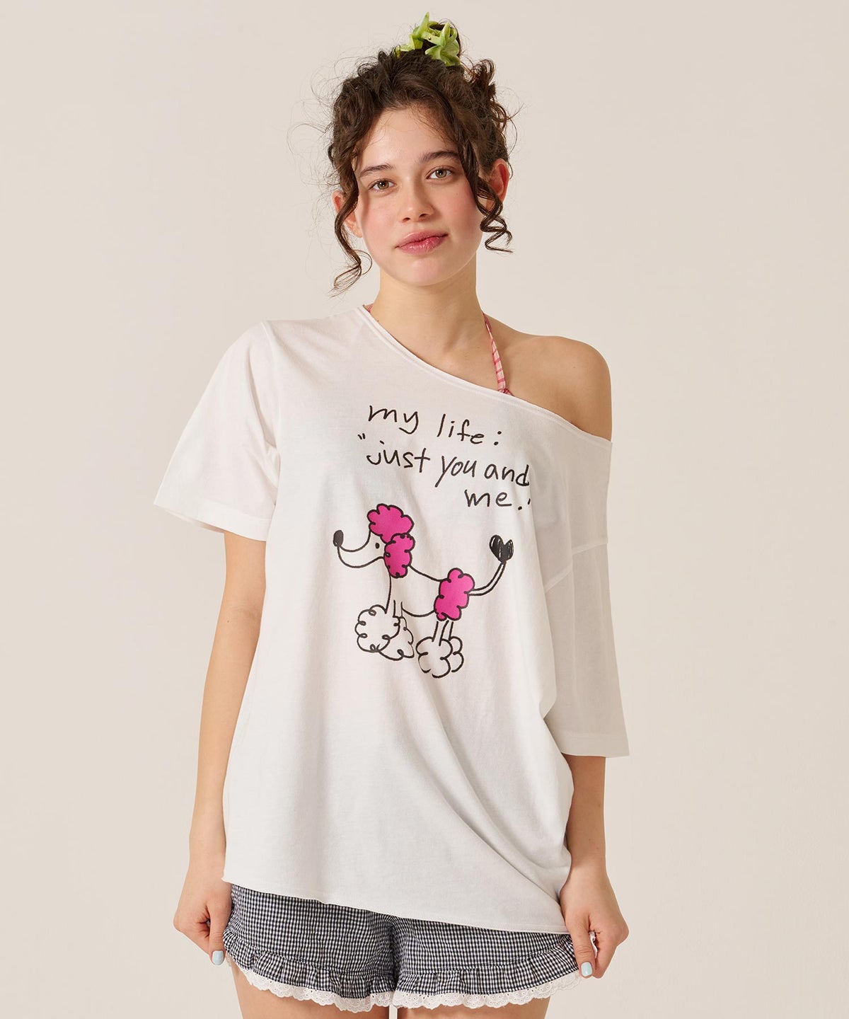 トップス/オーバーサイズ/オリジナル プリント オフショル Tシャツ TINA：JOJUN