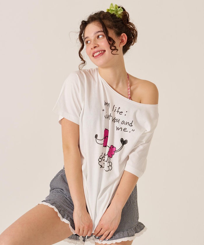 トップス/オーバーサイズ/オリジナル プリント オフショル Tシャツ TINA：JOJUN