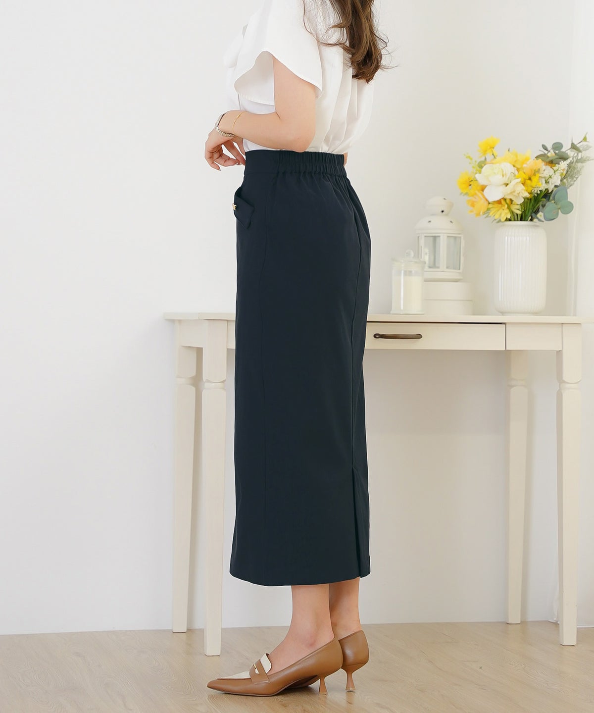 ボトムス スカート タイトスカート ナロースカート きれいめ 上品 エレガント 細身 スリット ポケット エンブレム ボタン ゴールド タイトめ ストレッチ ハイストレッチ 無地 ギンガム オールシーズン 秋 冬 春 夏