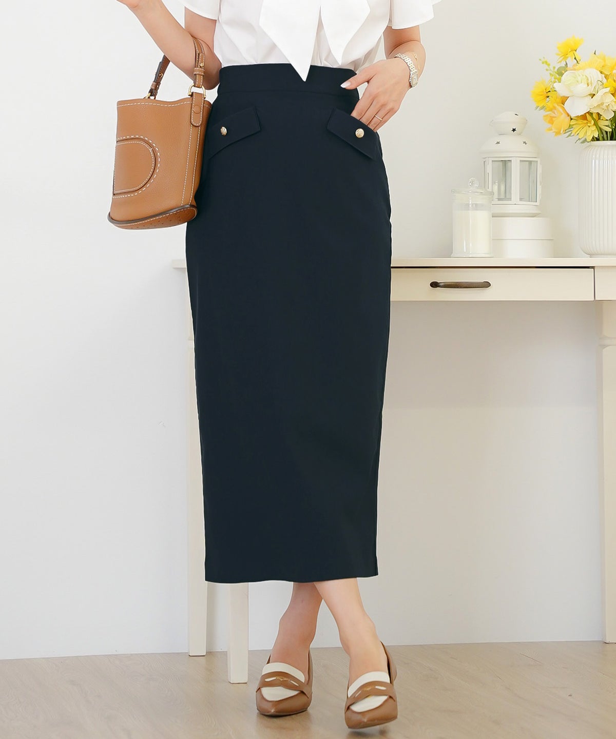 ボトムス スカート タイトスカート ナロースカート きれいめ 上品 エレガント 細身 スリット ポケット エンブレム ボタン ゴールド タイトめ ストレッチ ハイストレッチ 無地 ギンガム オールシーズン 秋 冬 春 夏