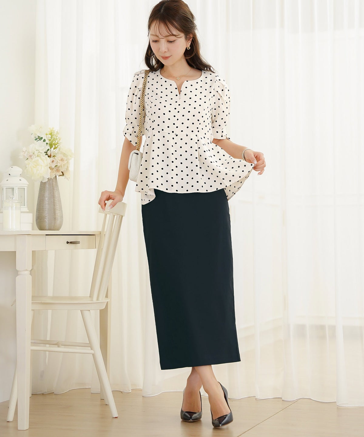 ボトムス スカート タイトスカート ナロースカート きれいめ 上品 エレガント 細身 スリット ポケット エンブレム ボタン ゴールド タイトめ ストレッチ ハイストレッチ 無地 ギンガム オールシーズン 秋 冬 春 夏