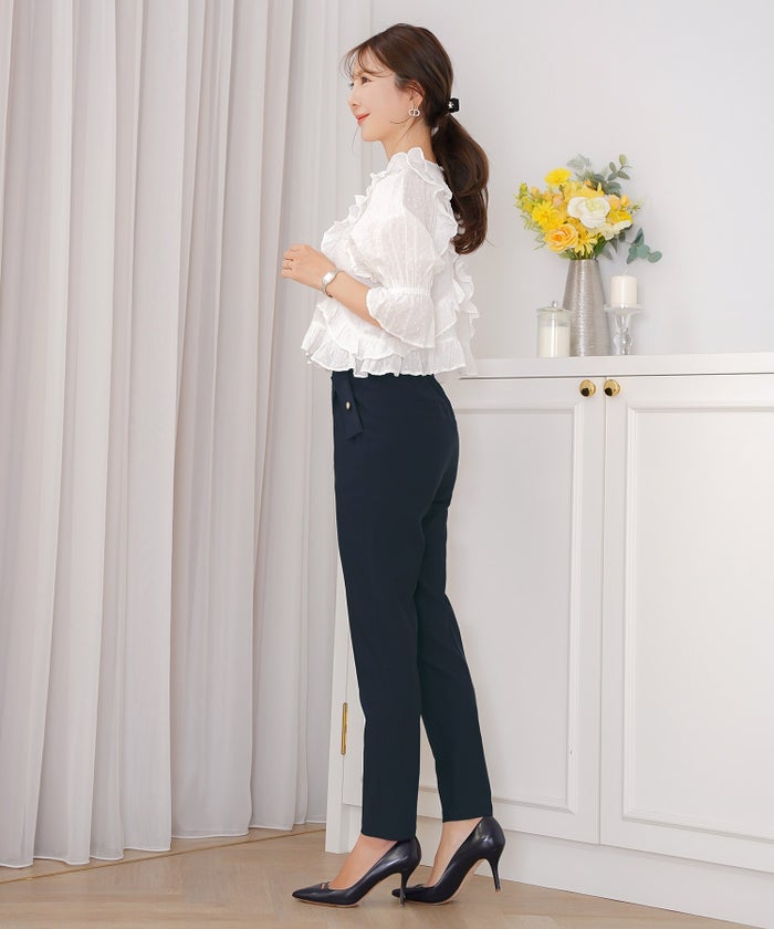 ボトムス テーパードパンツ パンツ きれいめ 上品 エレガント 細身 スリット ポケット エンブレム ボタン ゴールド タイトめ ストレッチ ハイストレッチ 無地 ギンガム オールシーズン 秋 冬 春 夏