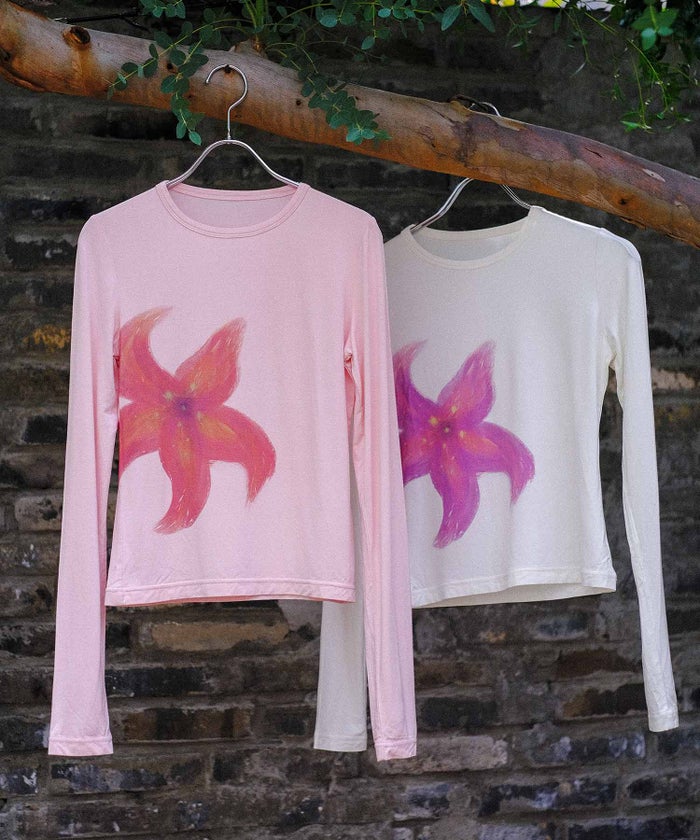  限定ノベルティ フラワープリントカットソー TINA：JOJUN