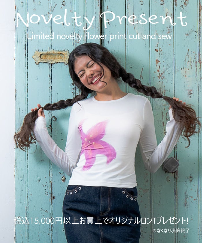  限定ノベルティ フラワープリントカットソー TINA：JOJUN