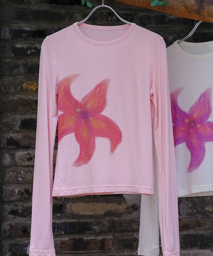  限定ノベルティ フラワープリントカットソー TINA：JOJUN