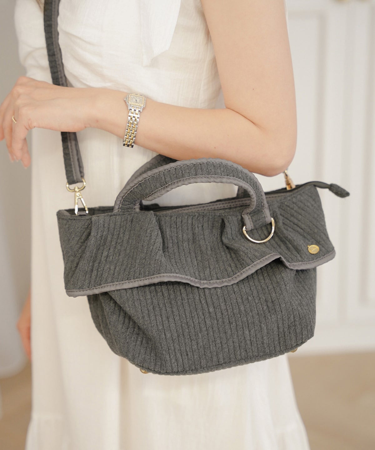 バッグ トートバッグ ミニバッグ 小さめ ファスナー フリル ヌビ キルティング ナチュラル ショルダー 子持ち ママ お出かけ ママバッグ