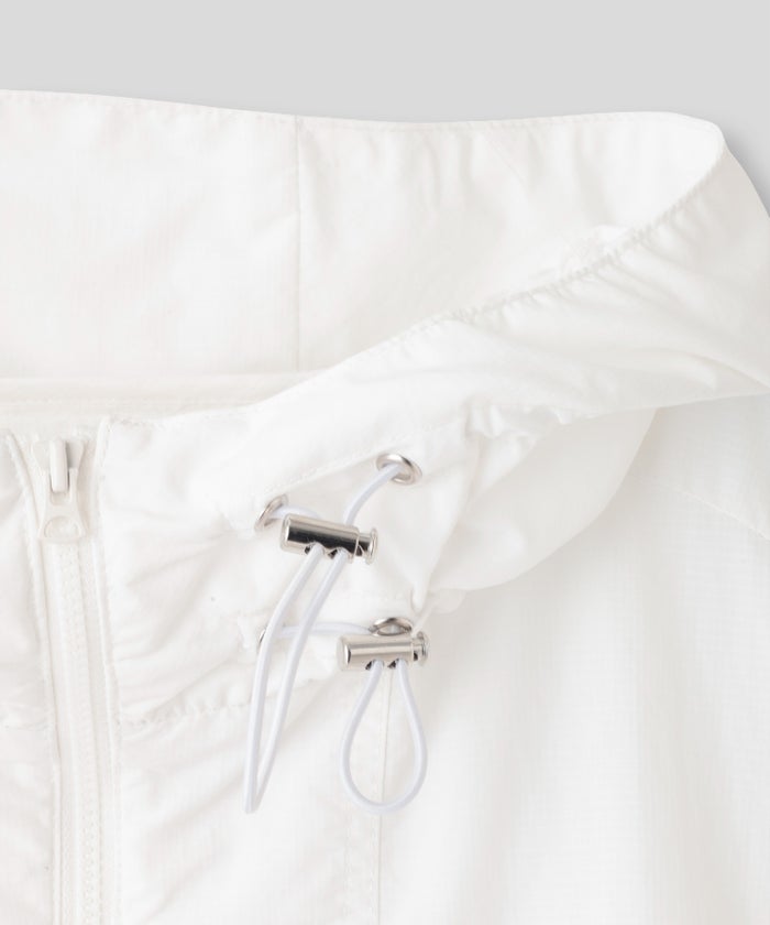 ［UＶカット］シアー ギャザリング フード ブルゾン KINO THE KEI ナイロンブルゾン フードブルゾン ライトアウター ショートブルゾン ナイロンジャケット フードジャケット ウィンドブレーカー ドローストリングブルゾン ドロストデザイン ギャザーネック スタンドネックブルゾン