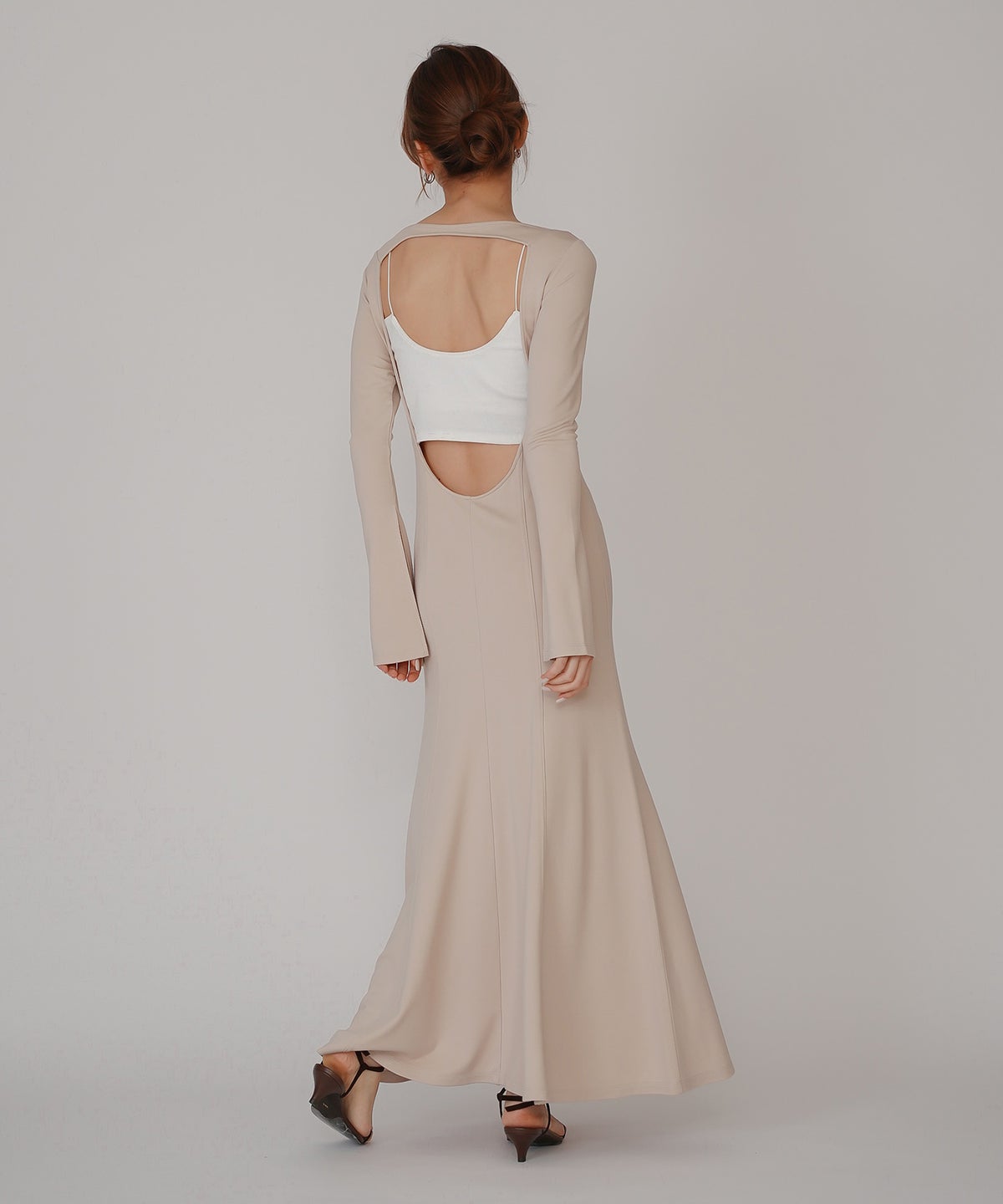 バック スクープオープン フレア ワンピース KINO THE KEI バックオープンワンピース スクープバックワンピース ボートネックワンピース フレアワンピース ロングワンピース デザインワンピース 美シルエットワンピース スタイルアップワンピース 大人フェミニンワンピース