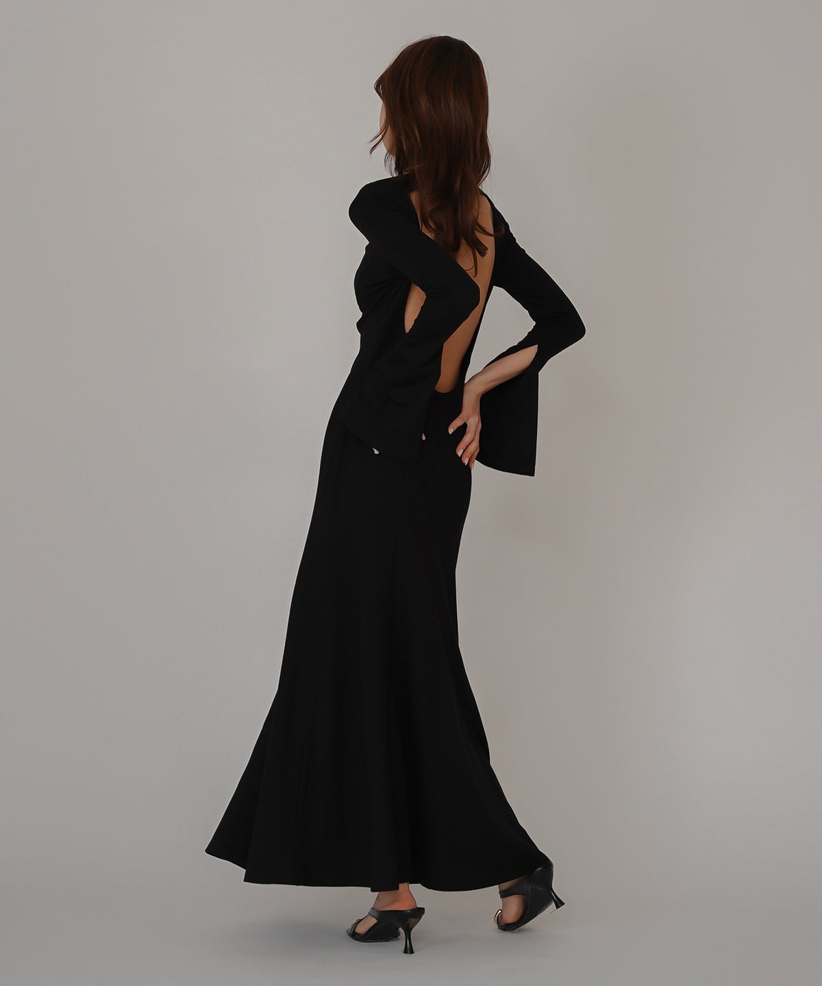 バック スクープオープン フレア ワンピース KINO THE KEI バックオープンワンピース スクープバックワンピース ボートネックワンピース フレアワンピース ロングワンピース デザインワンピース 美シルエットワンピース スタイルアップワンピース 大人フェミニンワンピース